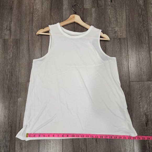 Old Navy Active Cool Dry Top with Side Slits - Picture 5 of 7